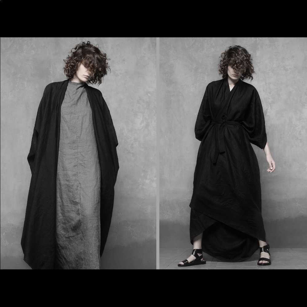 Avant-garde linen kimono